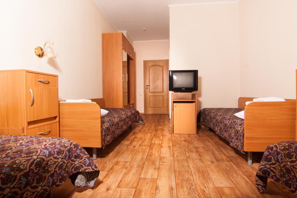 Mini-Hotel On Geroiv Energetykiv Street 18 Kyiv Exterior photo