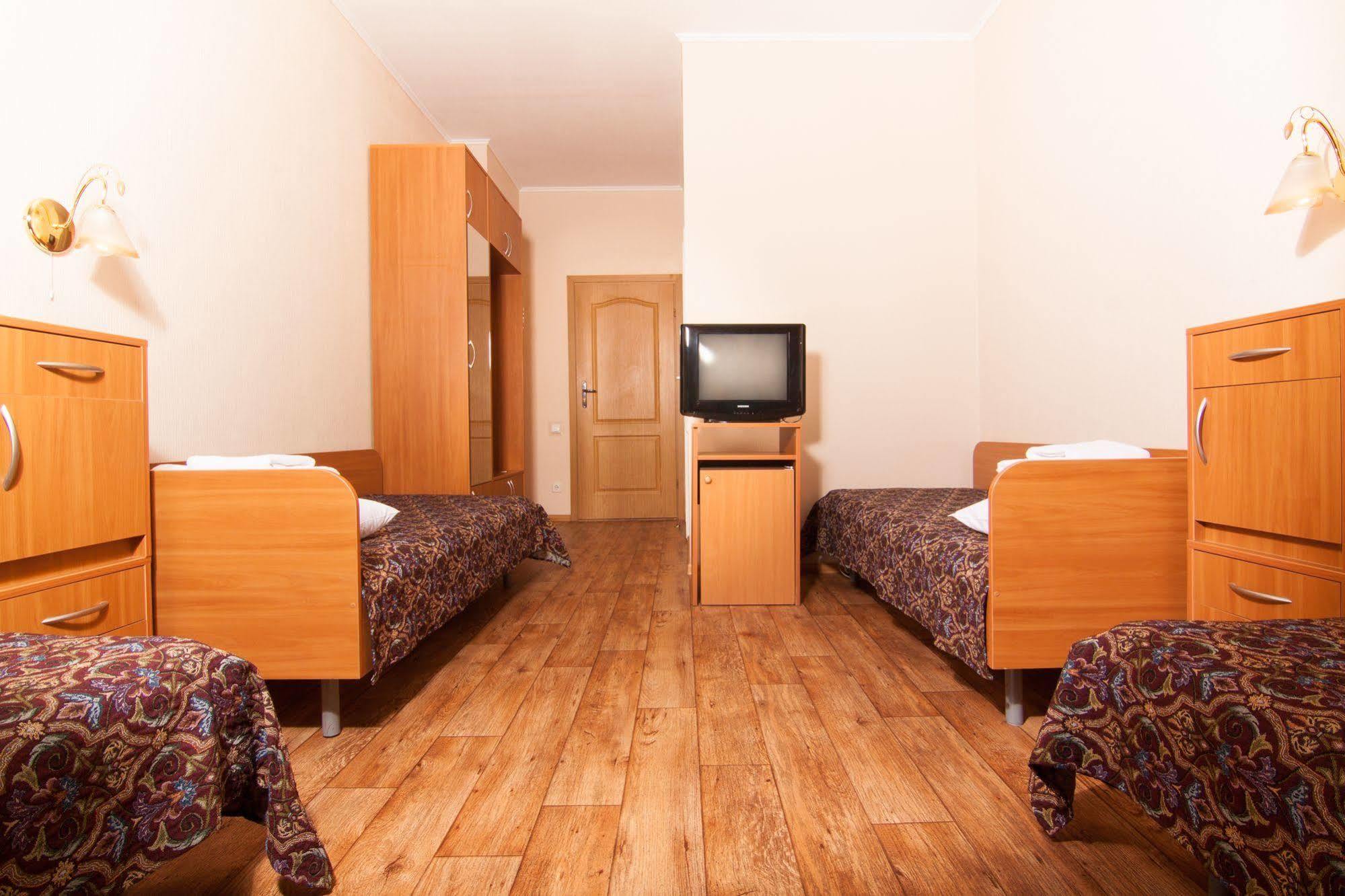 Mini-Hotel On Geroiv Energetykiv Street 18 Kyiv Exterior photo